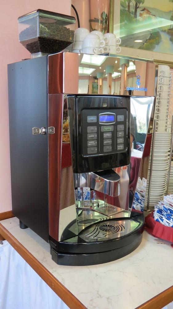 嘉德安酒店 利多迪迪耶索洛 外观 照片